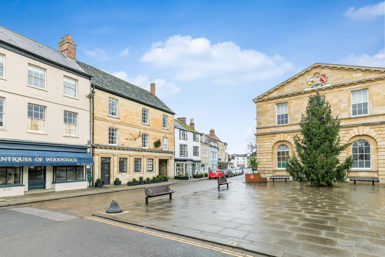 Oxfordshire Living - The Spencer Apartment - וודסטוק מראה חיצוני תמונה